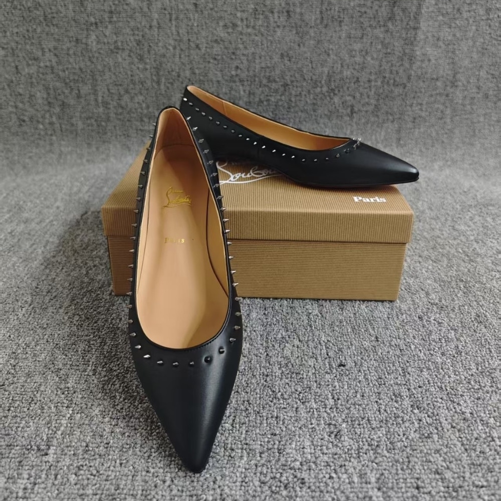 Christian Louboutin クリスチャン ルブタン アンジェリーナ フラットシューズ スタッズ ブラック 型番:3151261B142 - 画像 (4)
