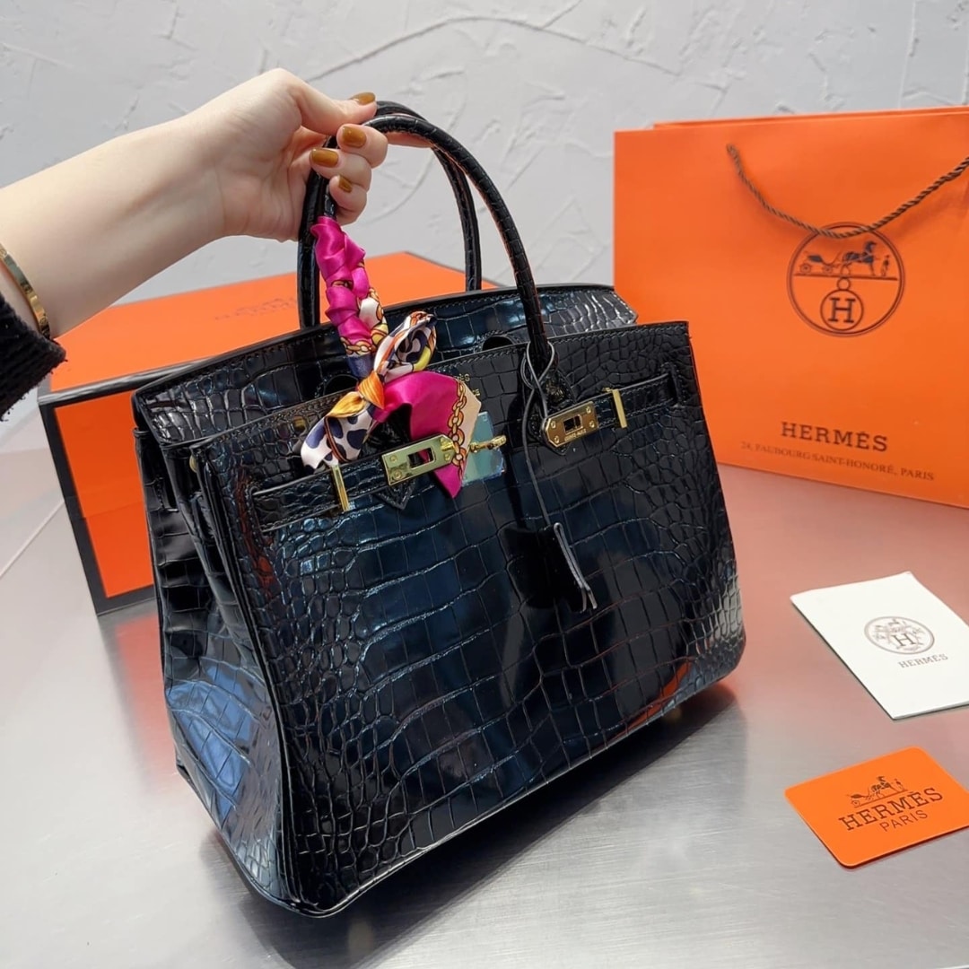 Hermes Birkin 30 Shiny Porosus Crocodile Black Noir 30Cm - 画像 (3)