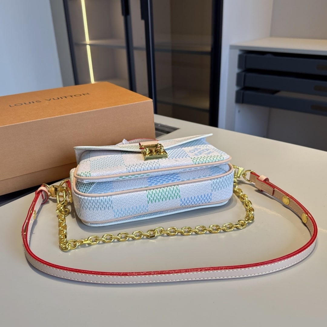 Louis Vuitton Pochette Métis East West Damier Canvas Light Blue 21cm - 画像 (3)