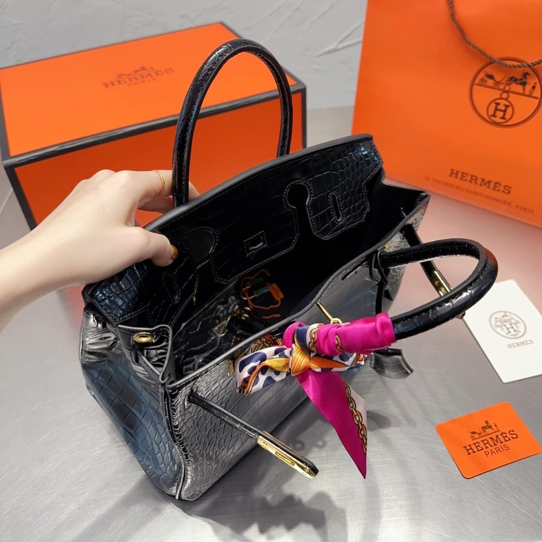 Hermes Birkin 30 Shiny Porosus Crocodile Black Noir 30Cm - 画像 (4)