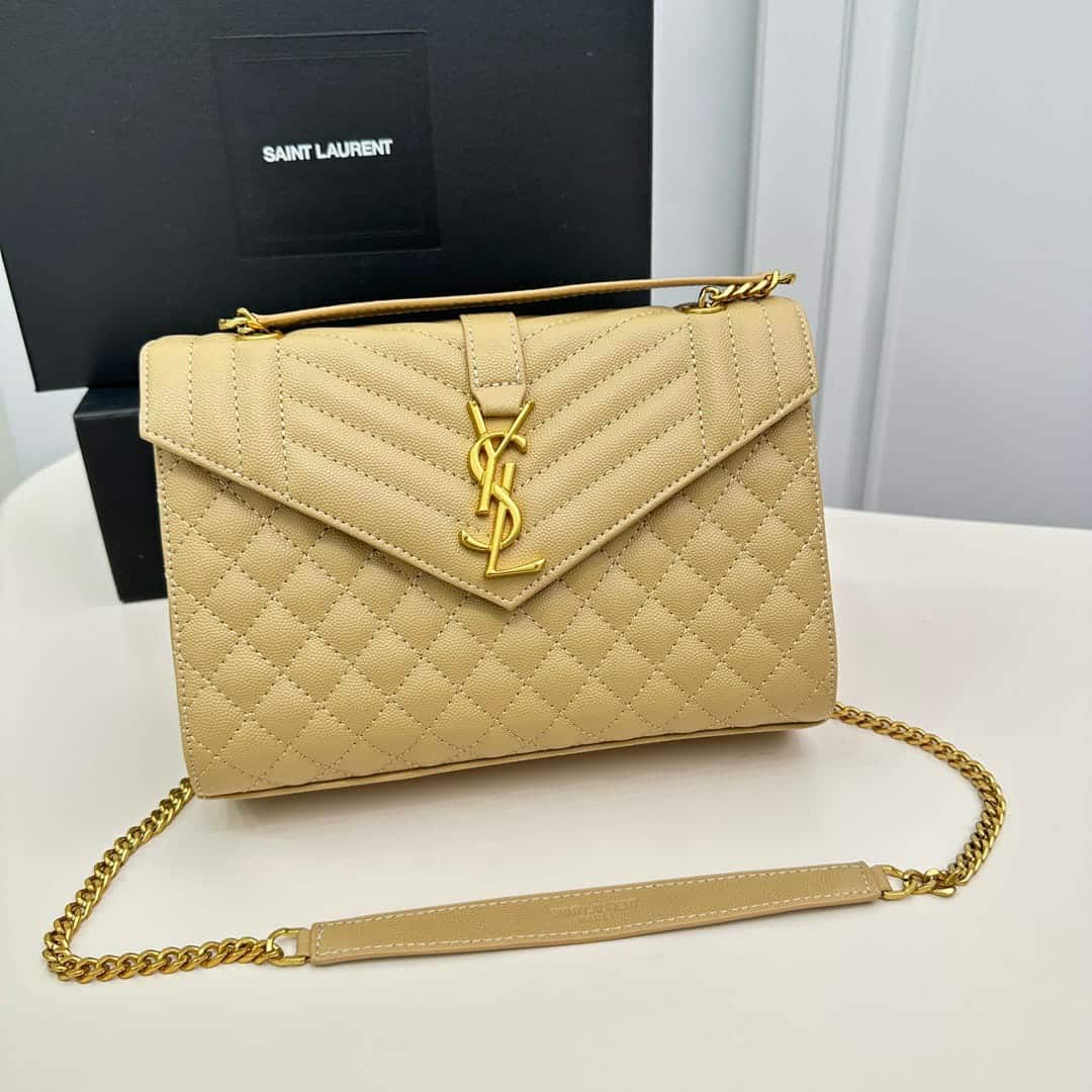 Saint Laurent Envelope Medium In Quilted Grain De Poudre Embossed Leather Bag Beige 24Cm 600185BOW912721 - 画像 (2)