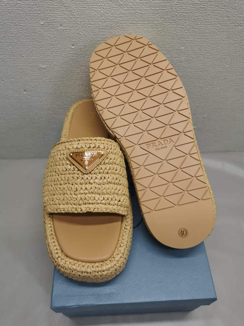 PRADA プラダ クロシェ 厚底スライドサンダル ナチュラル 型番:1XZ761 2C2T F0018 F035 - 画像 (3)