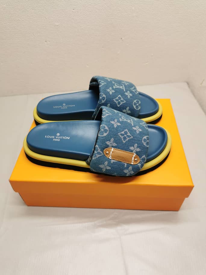 LOUIS VUITTON ルイヴィトン プール ピロー コンフォートミュール ブルー 1ACJVH - 画像 (6)