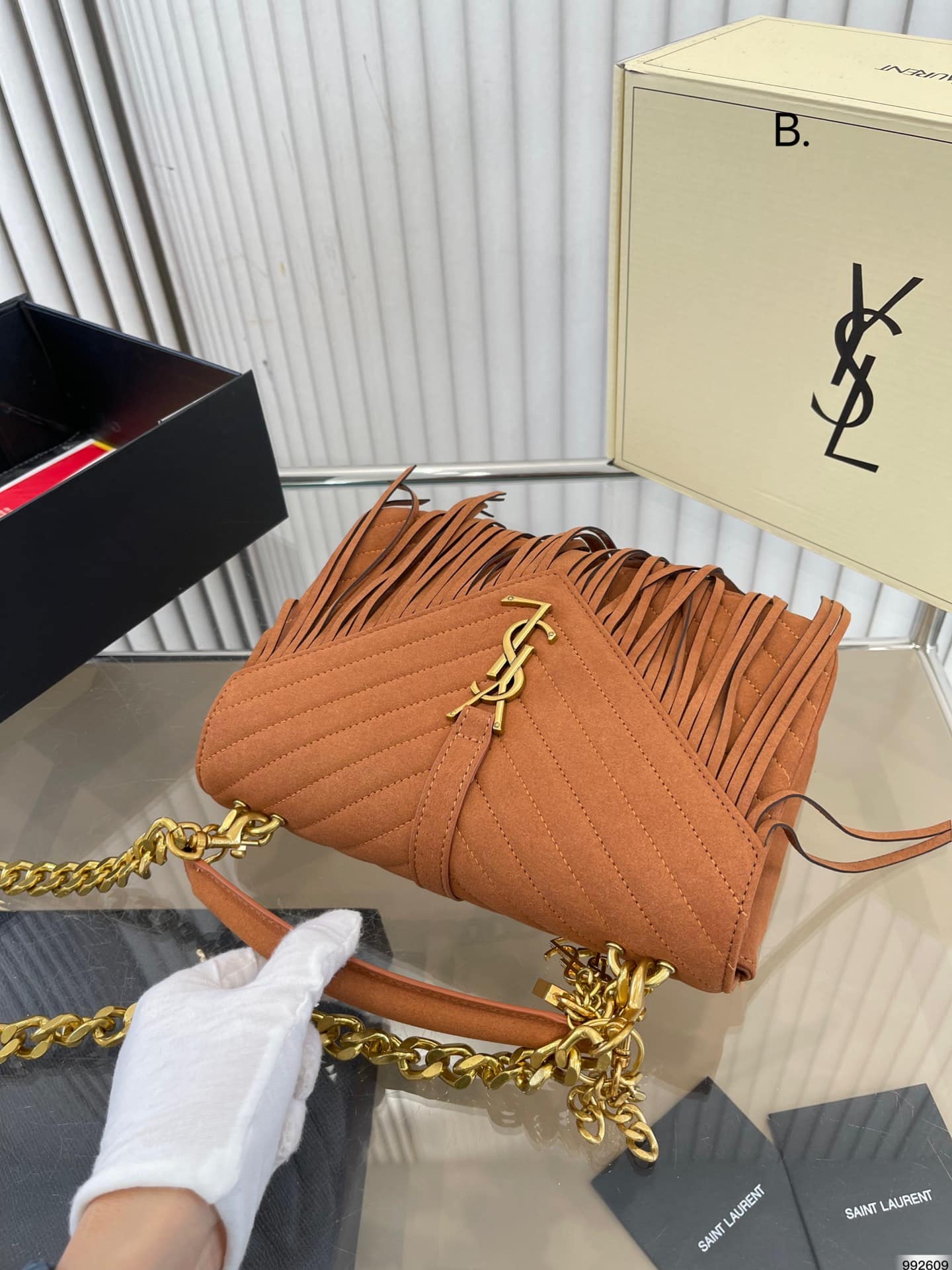 Saint Laurent Medium College Chain Bag In Suede Cinnamon 24cm 531705 0u0k7 7761 - 画像 (4)